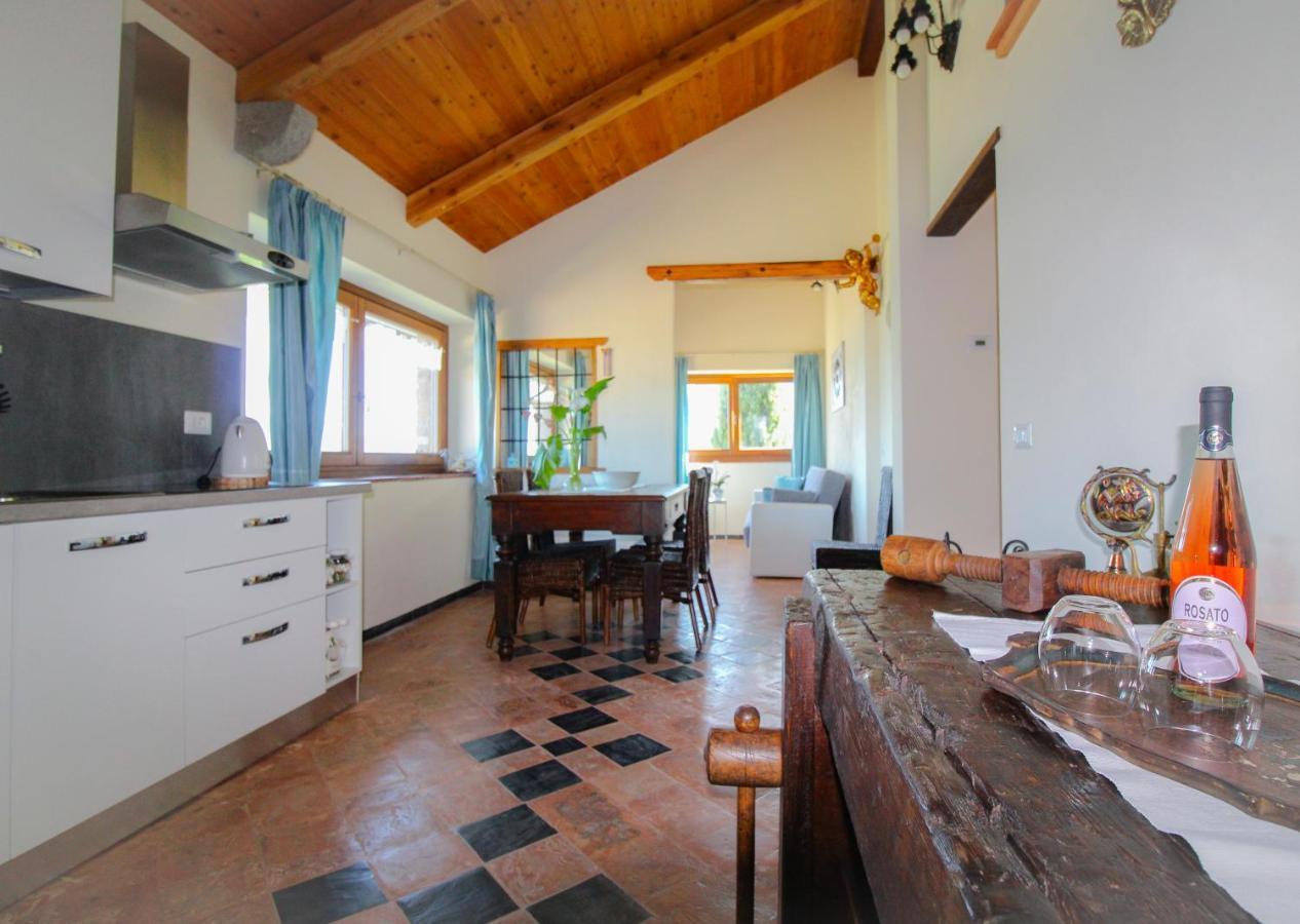 דירות Stazzona Residenza Castellum מראה חיצוני תמונה