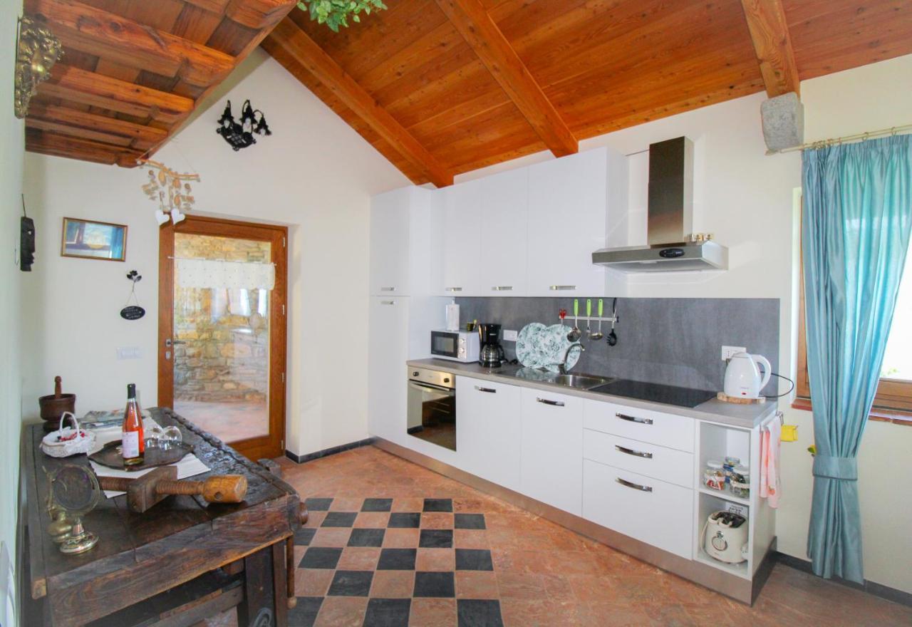 דירות Stazzona Residenza Castellum מראה חיצוני תמונה