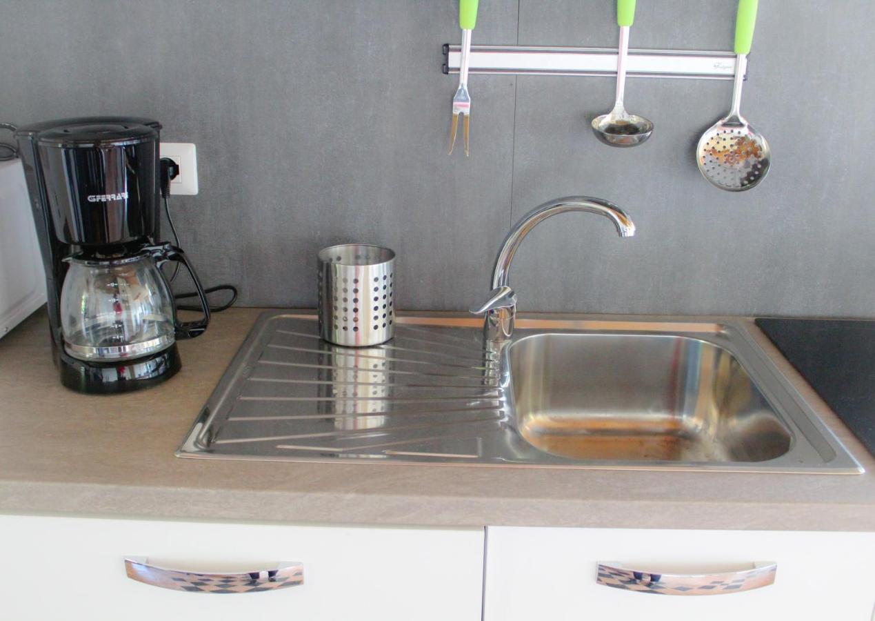 דירות Stazzona Residenza Castellum מראה חיצוני תמונה